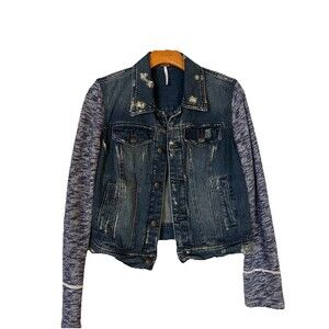 Free People Jean Denim Jacket Size Small, Distressed, Button‎ Close, No Hood.